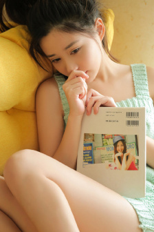 美女暴光